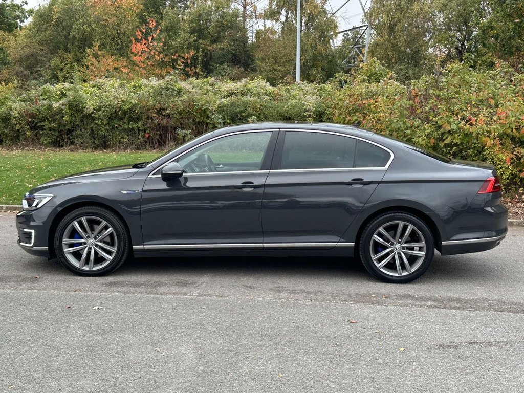 Used Volkswagen Passat 2018 for sale - 76256437: Photo 2