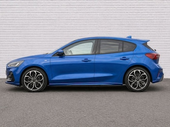 Used Ford Focus 2022 for sale - 78349759: Photo