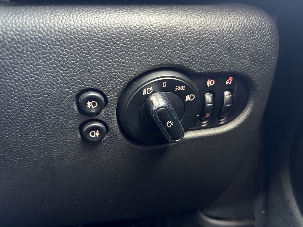 Used MINI Hatch 2015 for sale - 77571452: Photo 18