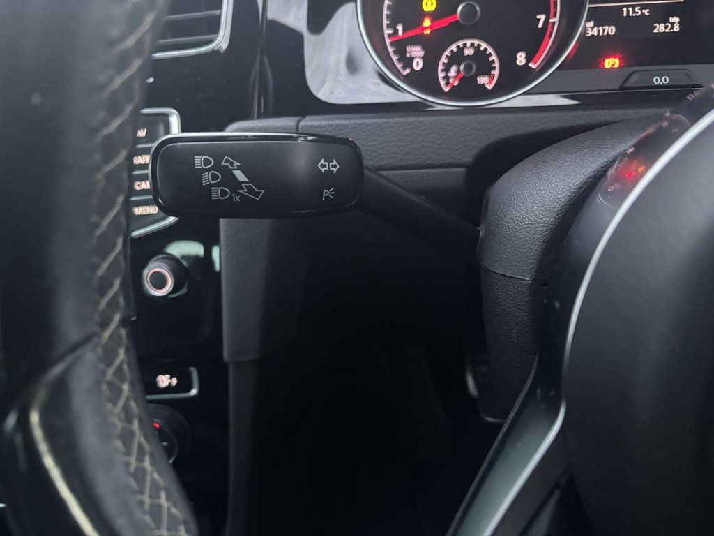 Used Volkswagen Golf 2016 for sale - 76385877: Photo 19