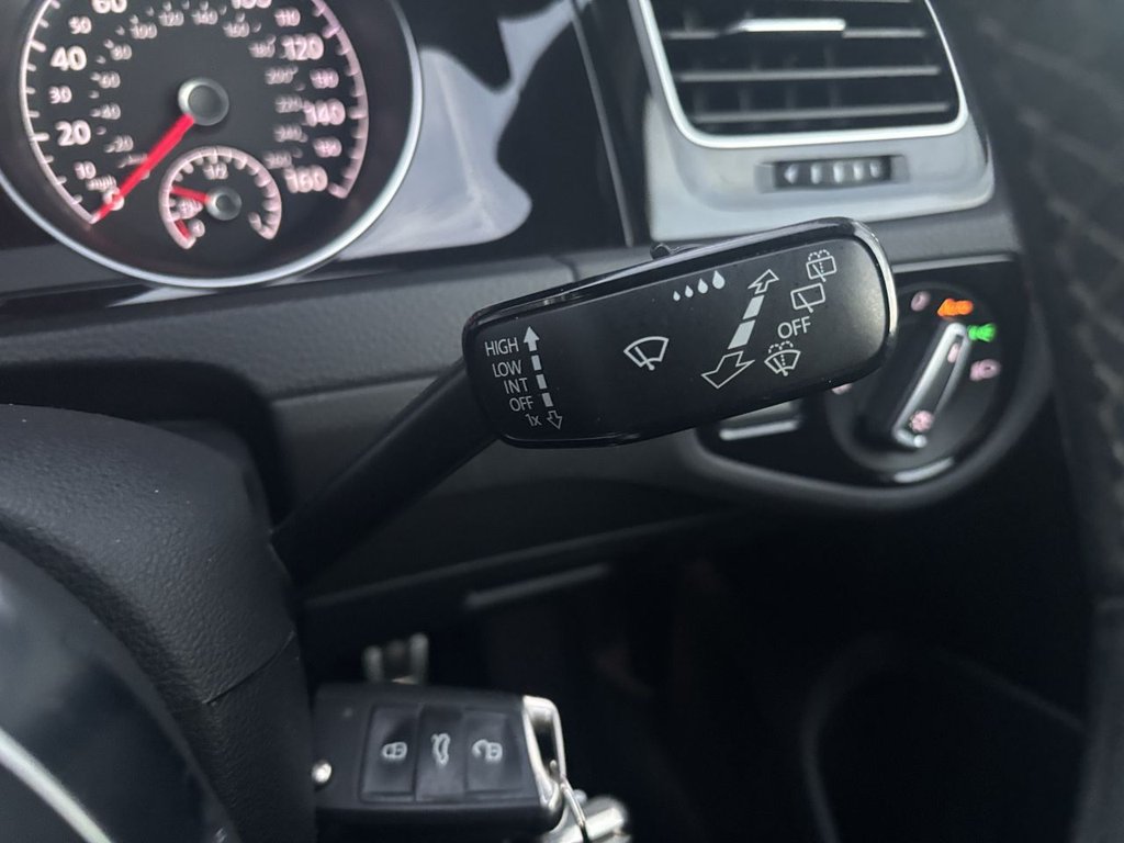 Used Volkswagen Golf 2016 for sale - 76385877: Photo 21