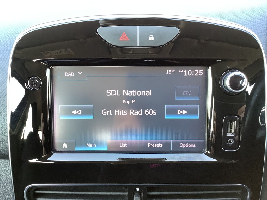 Used Renault Clio 2018 for sale - 77952768: Photo 19