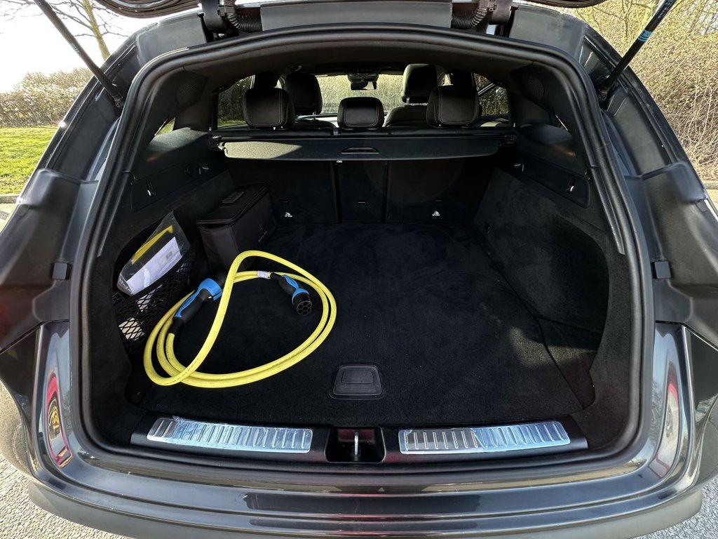 Used Mercedes-Benz EQC 2021 for sale - 77667045: Photo 11