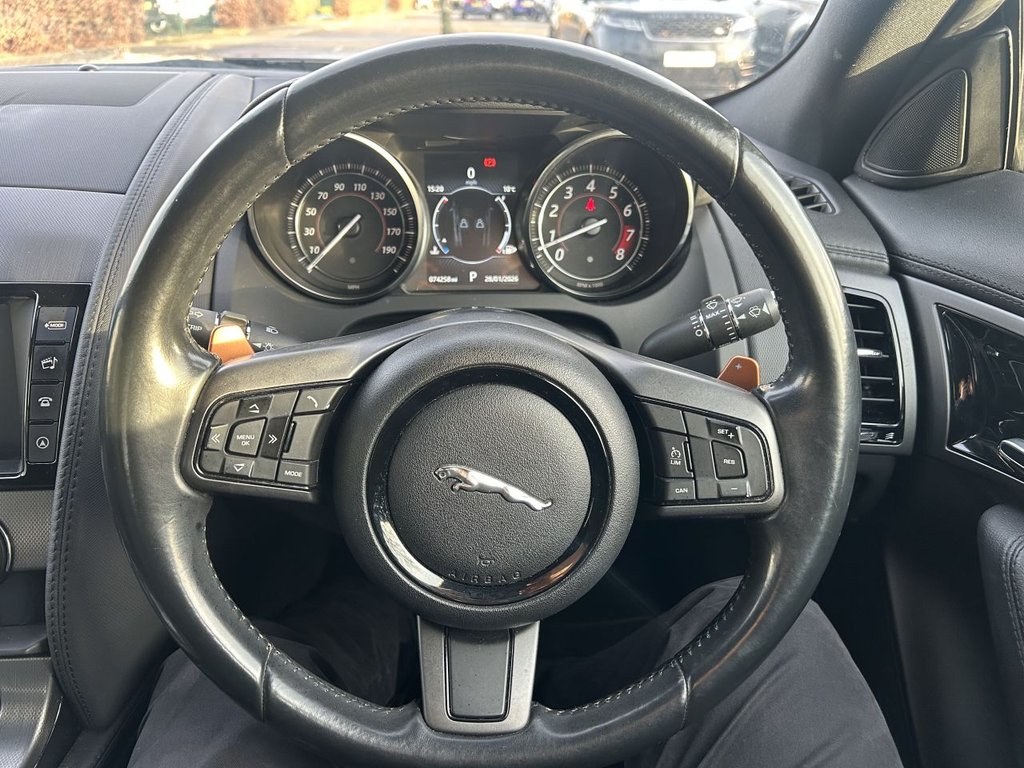 Used Jaguar F-Type 2016 for sale - 77341402: Photo 11