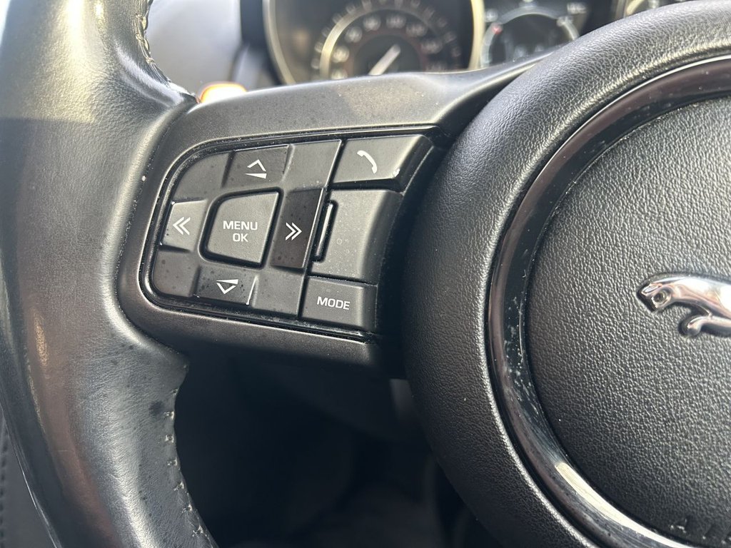 Used Jaguar F-Type 2016 for sale - 77341402: Photo 12