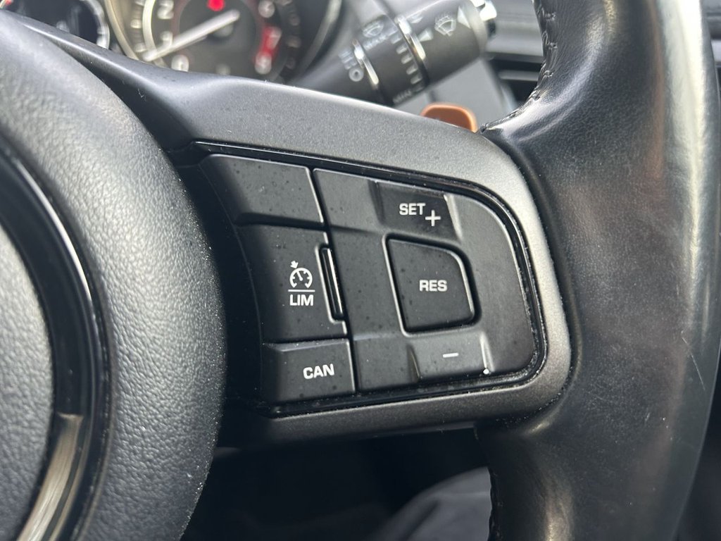 Used Jaguar F-Type 2016 for sale - 77341402: Photo 16