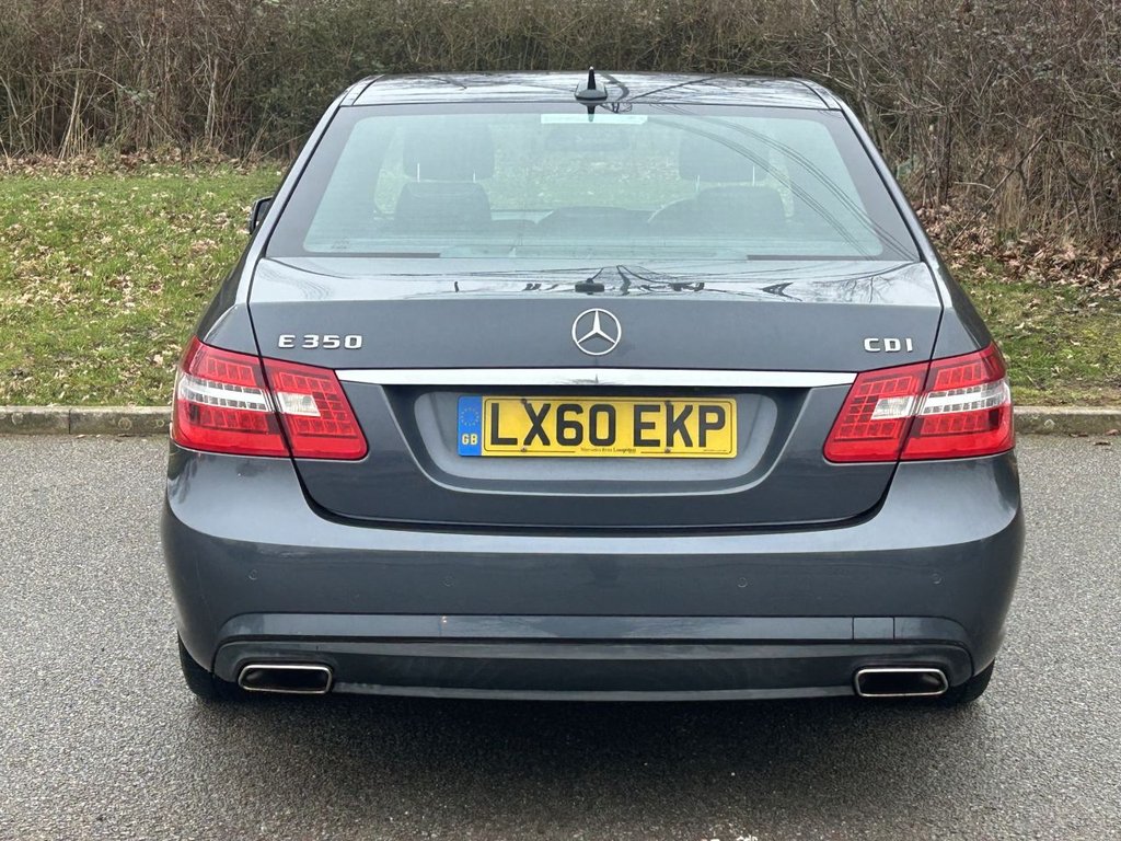 Used Mercedes-Benz E Class 2011 for sale - 77498522: Photo 4