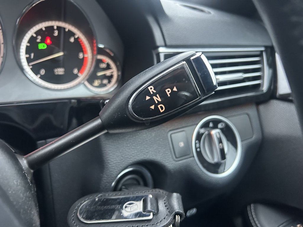 Used Mercedes-Benz E Class 2011 for sale - 77498522: Photo 9