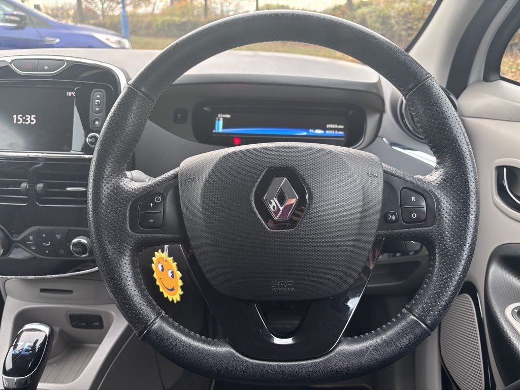 Used Renault Zoe 2016 for sale - 76496179: Photo 12
