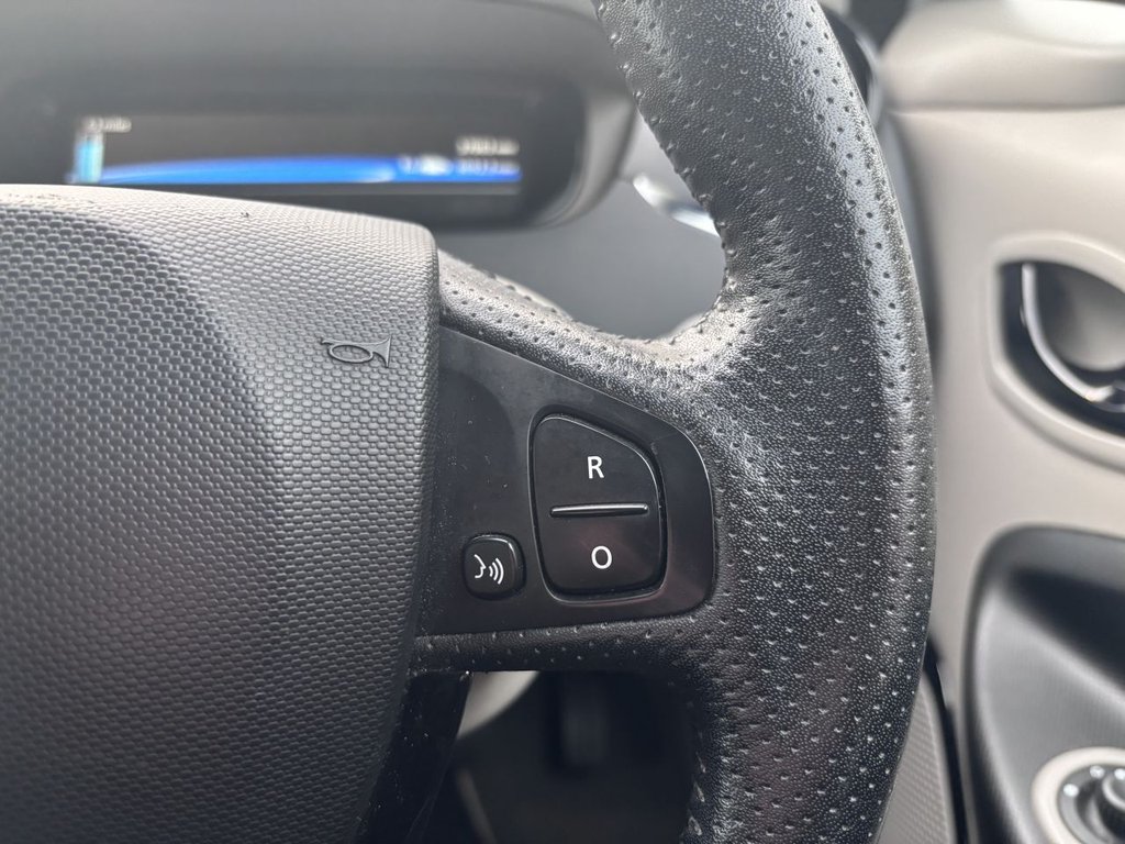 Used Renault Zoe 2016 for sale - 76496179: Photo 14