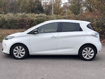 Used Renault Zoe 2016 for sale - 76496179: Photo