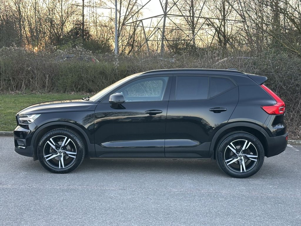 Used Volvo XC40 2020 for sale - 77936364: Photo 2