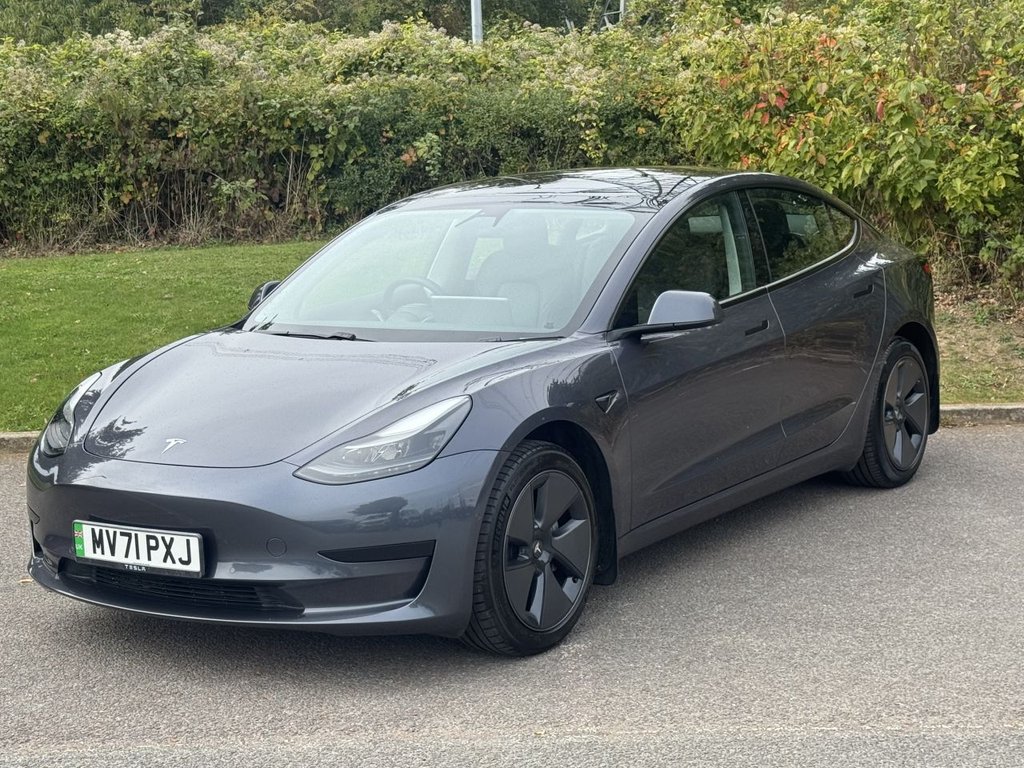 Used Tesla Model 3 2021 for sale - 76132328: Photo 1
