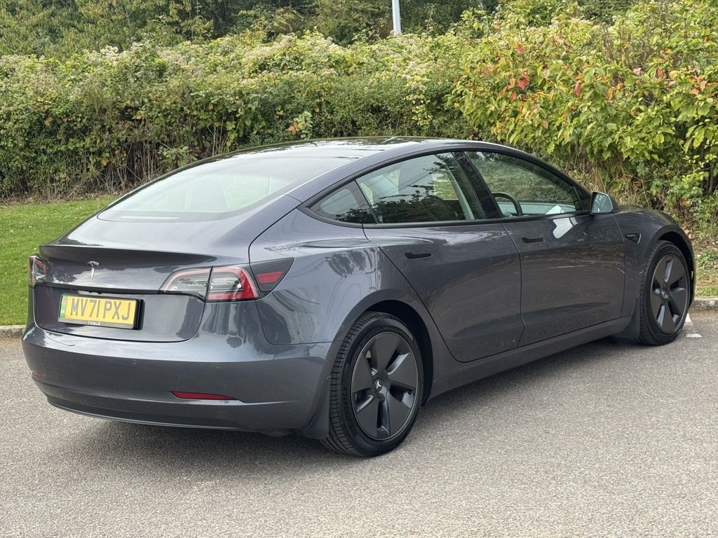Used Tesla Model 3 2021 for sale - 76132328: Photo 5