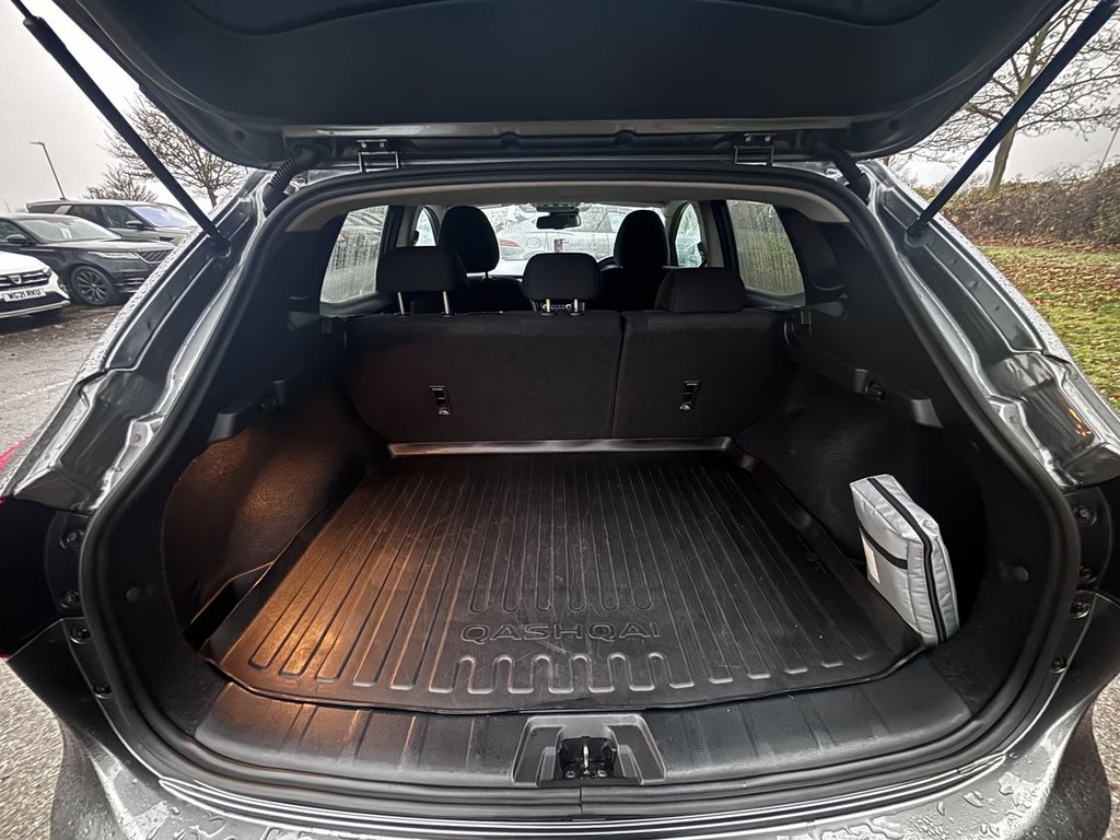 Used Nissan Qashqai 2017 for sale - 76820514: Photo 11