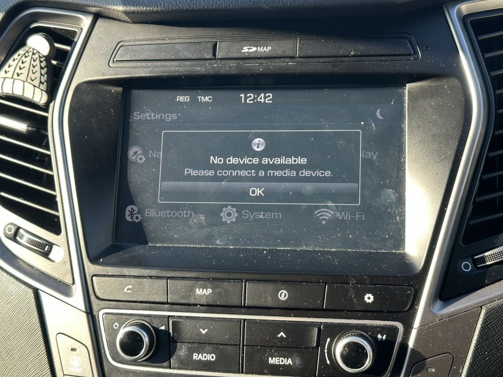 Used Hyundai Santa Fe 2016 for sale - 76642383: Photo 17