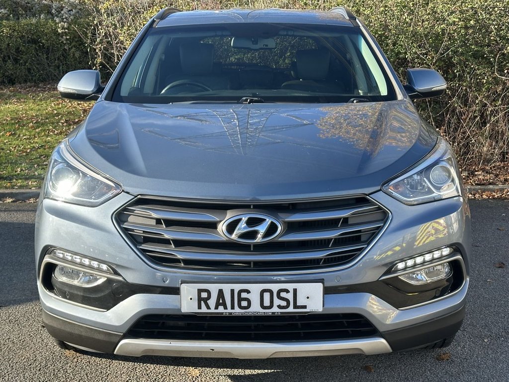 Used Hyundai Santa Fe 2016 for sale - 76642383: Photo 8