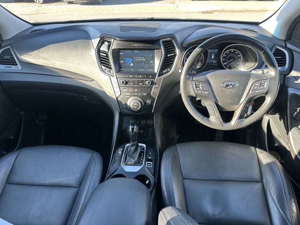 Used Hyundai Santa Fe 2016 for sale - 76642383: Photo 9