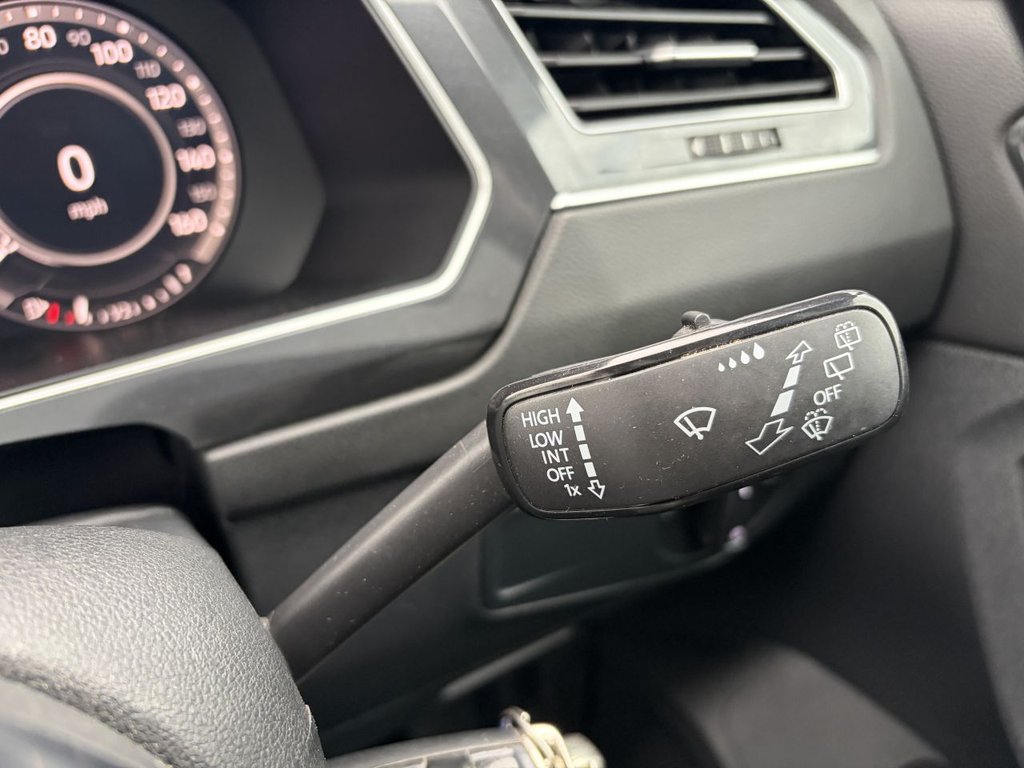 Used Volkswagen Tiguan 2018 for sale - 78068531: Photo 23