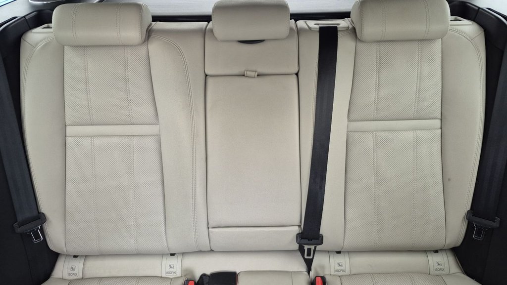 Used Land Rover Range Rover Velar 2017 for sale - 76303663: Photo 10