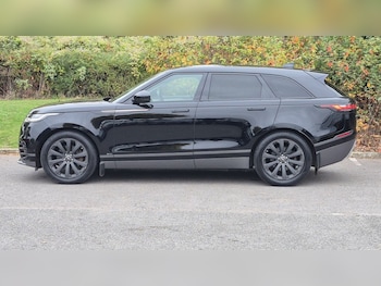 Used Land Rover Range Rover Velar 2017 for sale - 76303663: Photo 2