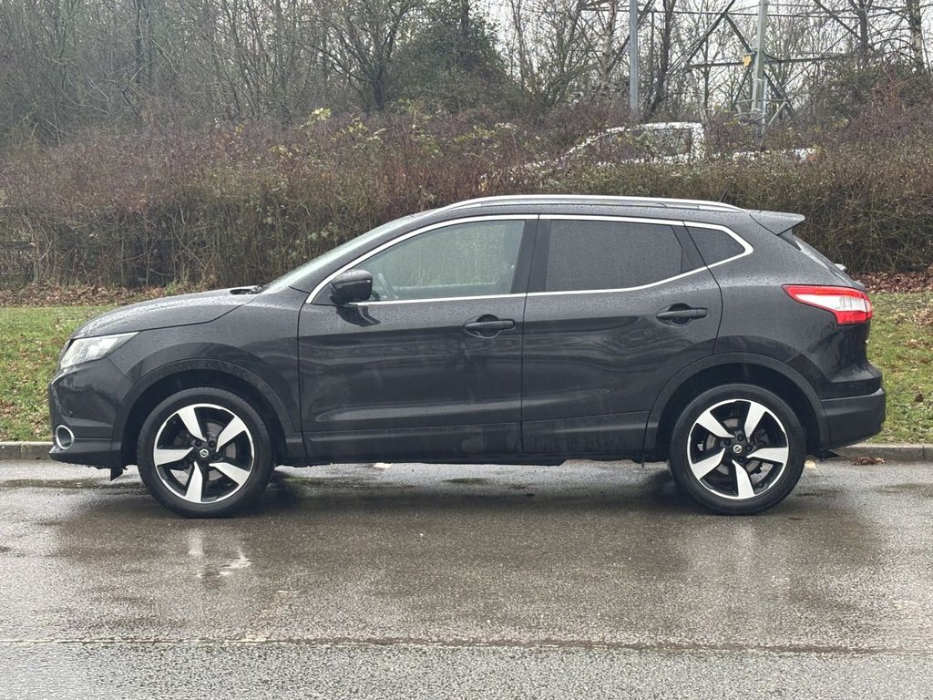 Used Nissan Qashqai 2016 for sale - 77341421: Photo 2