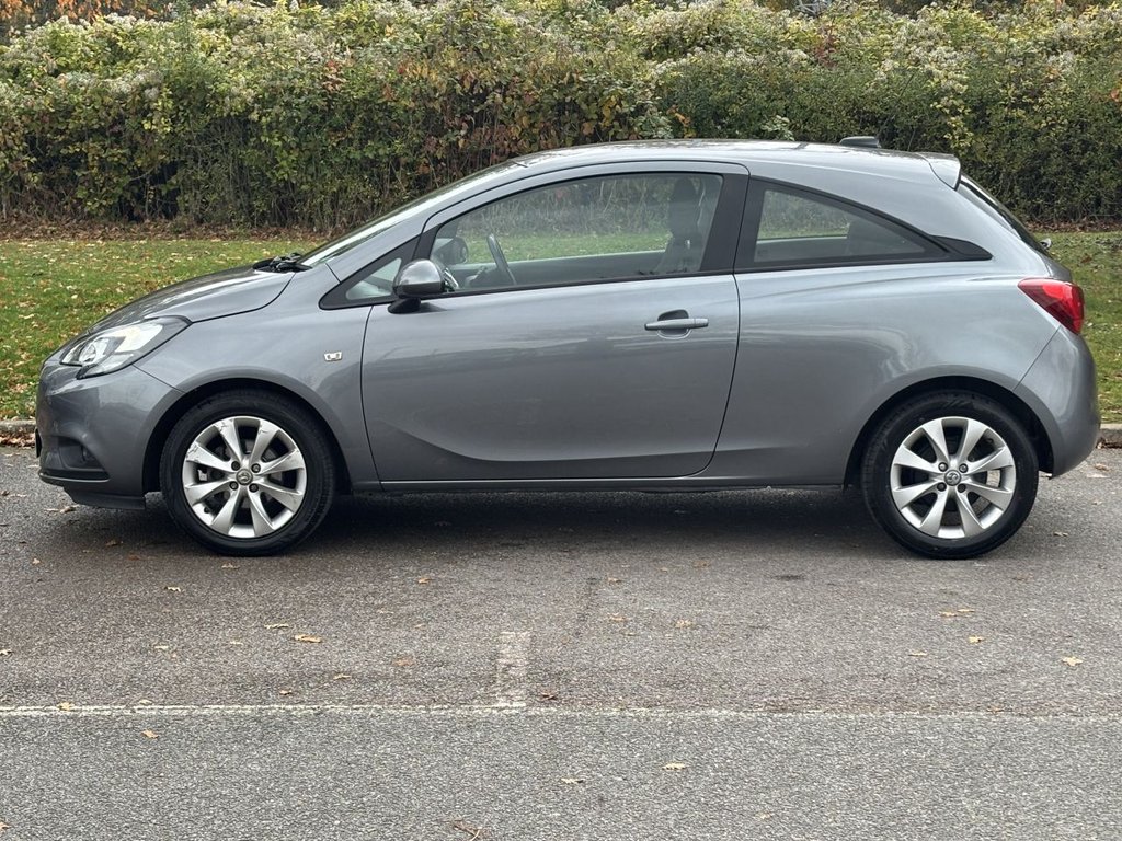 Used Vauxhall Corsa 2018 for sale - 76417173: Photo 2