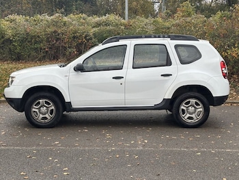 Used Dacia Duster 2018 for sale - 76454301: Photo