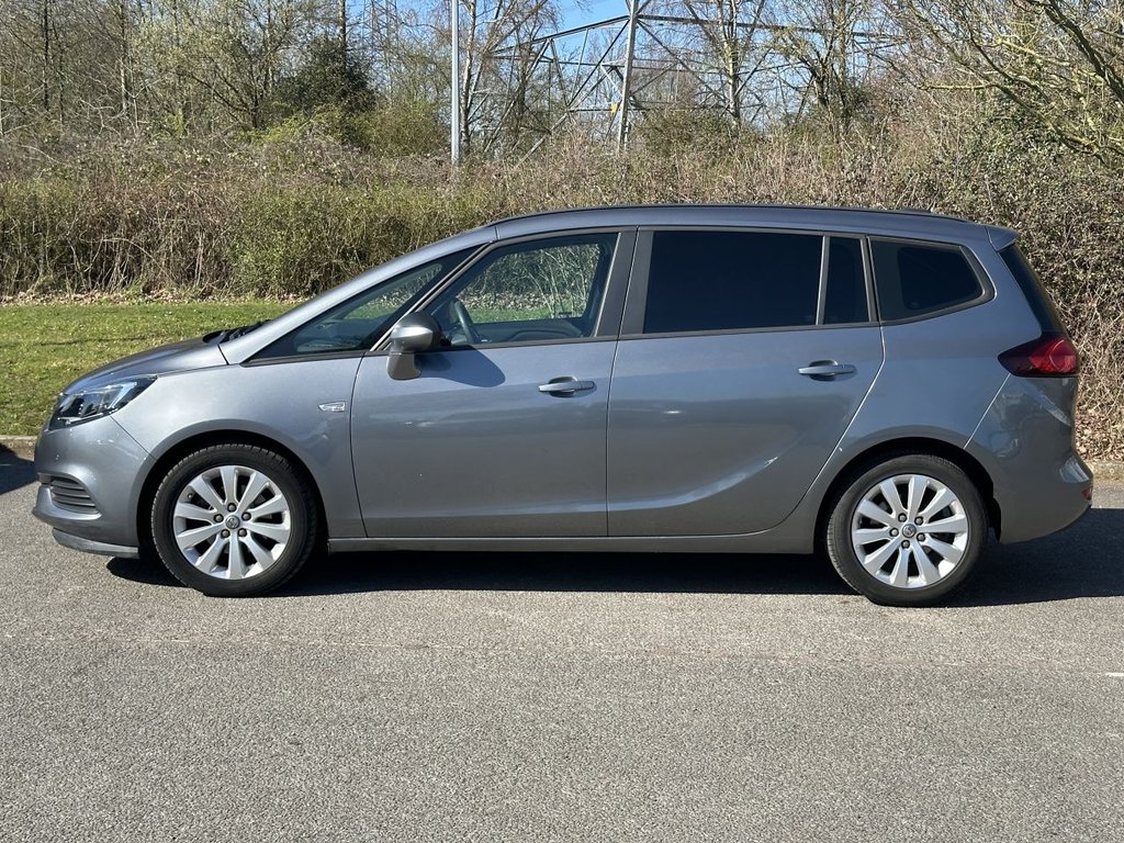 Used Vauxhall Zafira 2017 for sale - 77936447: Photo 2