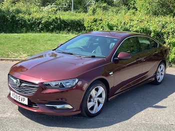 Vauxhall - Insignia
