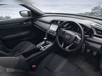 Used Honda Civic 2019 for sale - 78287865: Photo