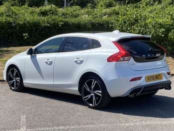 Used Volvo V40 2018 for sale - 75194397: Photo