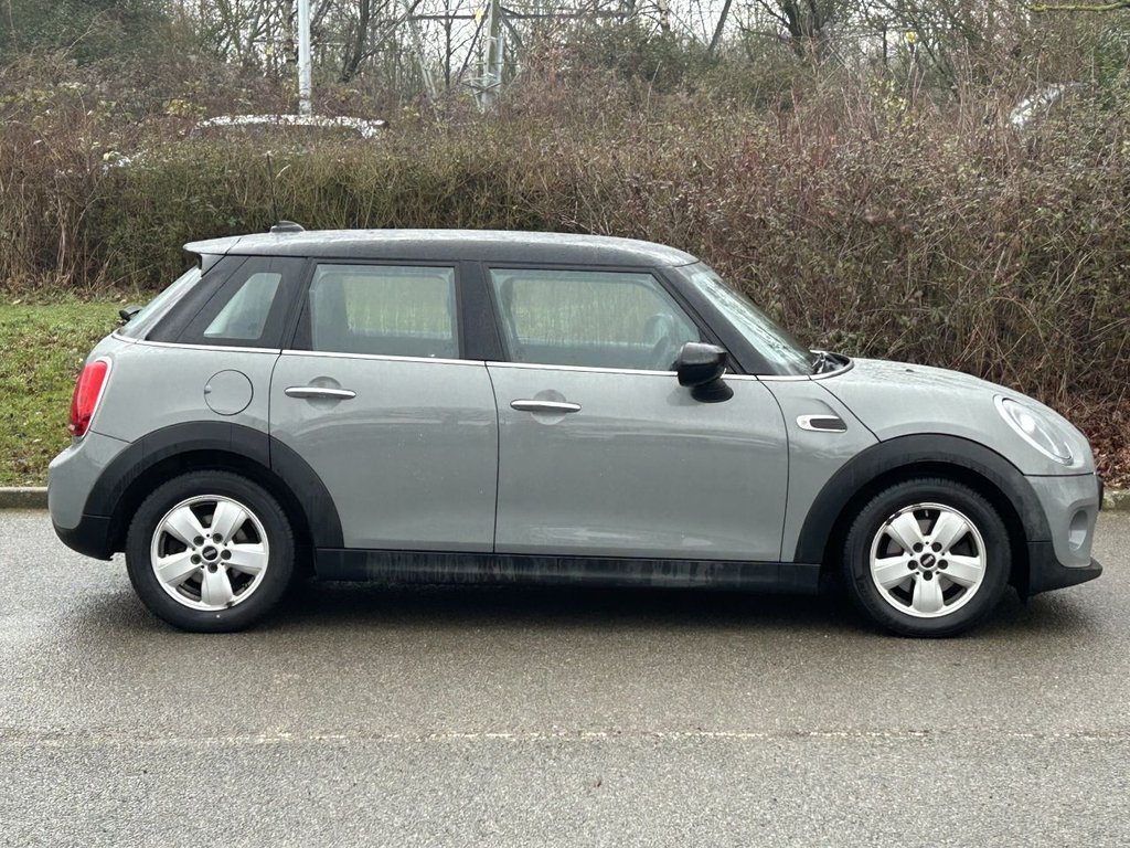 Used MINI Hatch 2021 for sale - 77600245: Photo 6