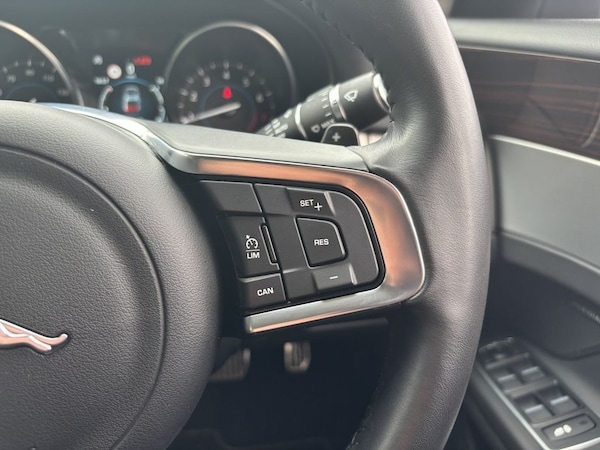 Used Jaguar XF 2020 for sale - 75444236: Photo 14