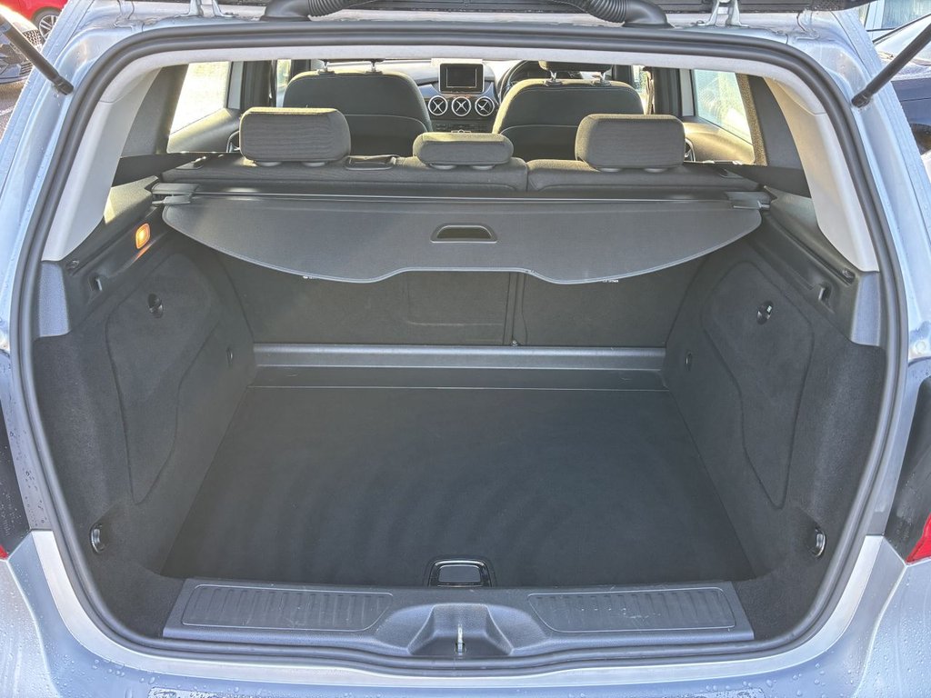 Used Mercedes-Benz B Class 2014 for sale - 76783742: Photo 11