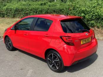 Used Toyota Yaris 2015 for sale - 75116211: Photo