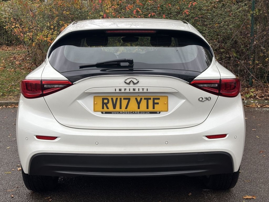 Used Infiniti Q30 2017 for sale - 76454308: Photo 4