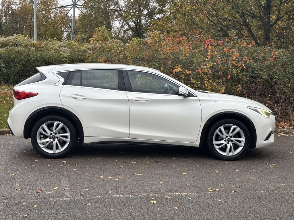 Used Infiniti Q30 2017 for sale - 76454308: Photo 6