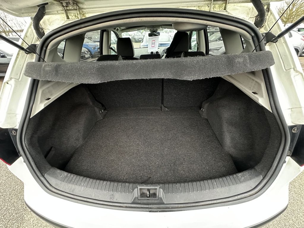 Used Nissan Qashqai 2013 for sale - 77139506: Photo 11