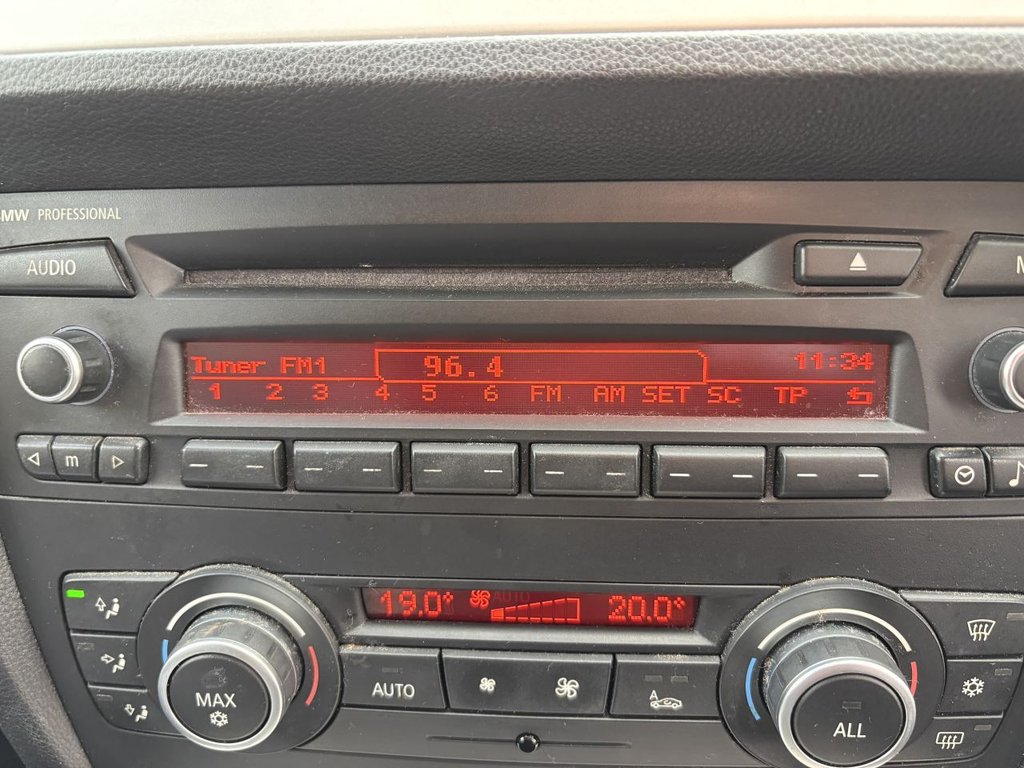 Used BMW 3 Series 2012 for sale - 76923265: Photo 17