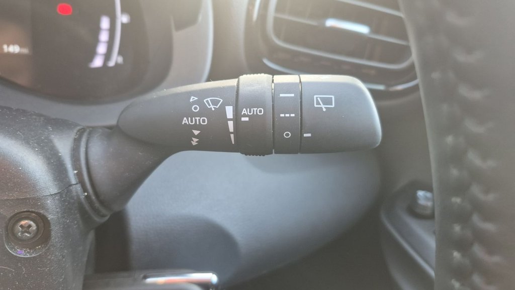 Used Toyota Yaris 2024 for sale - 77007345: Photo 15