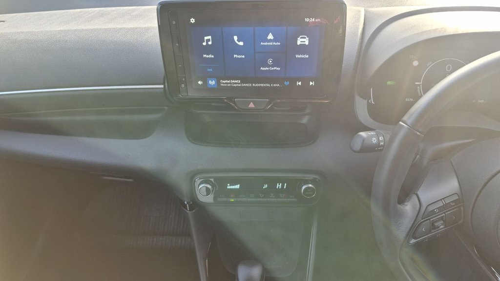 Used Toyota Yaris 2024 for sale - 77007345: Photo 17