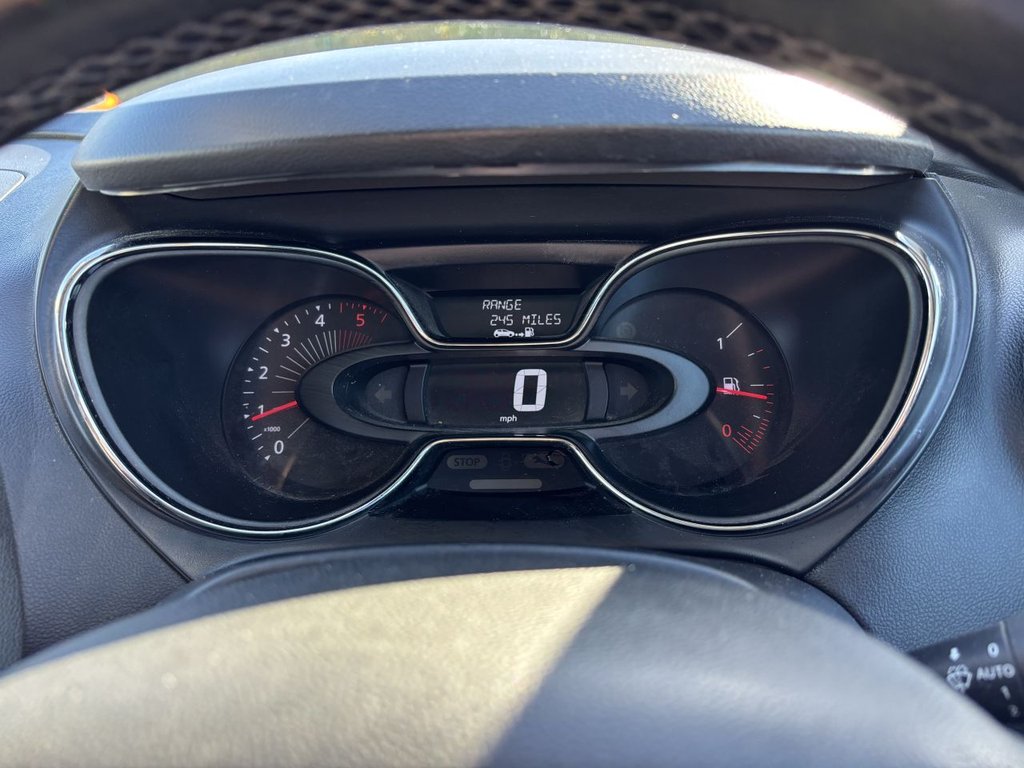 Used Renault Captur 2016 for sale - 76185307: Photo 15