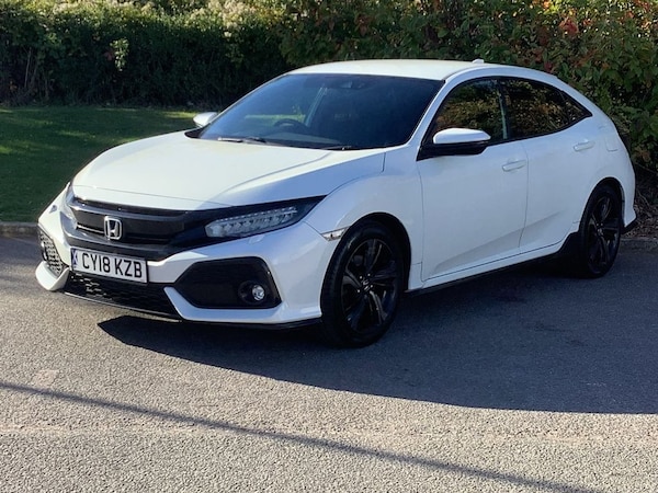Used Honda Civic 2018 for sale - 76245350: Photo 1