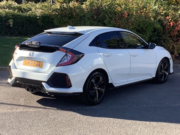 Used Honda Civic 2018 for sale - 76245350: Photo 5