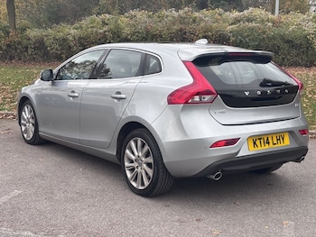 Used Volvo V40 2014 for sale - 76469778: Photo