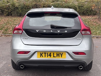 Used Volvo V40 2014 for sale - 76469778: Photo