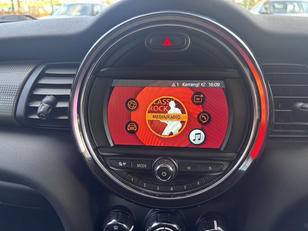 Used MINI Hatch 2019 for sale - 76345983: Photo 19