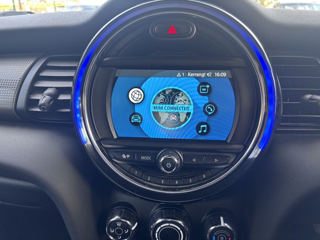 Used MINI Hatch 2019 for sale - 76345983: Photo 22