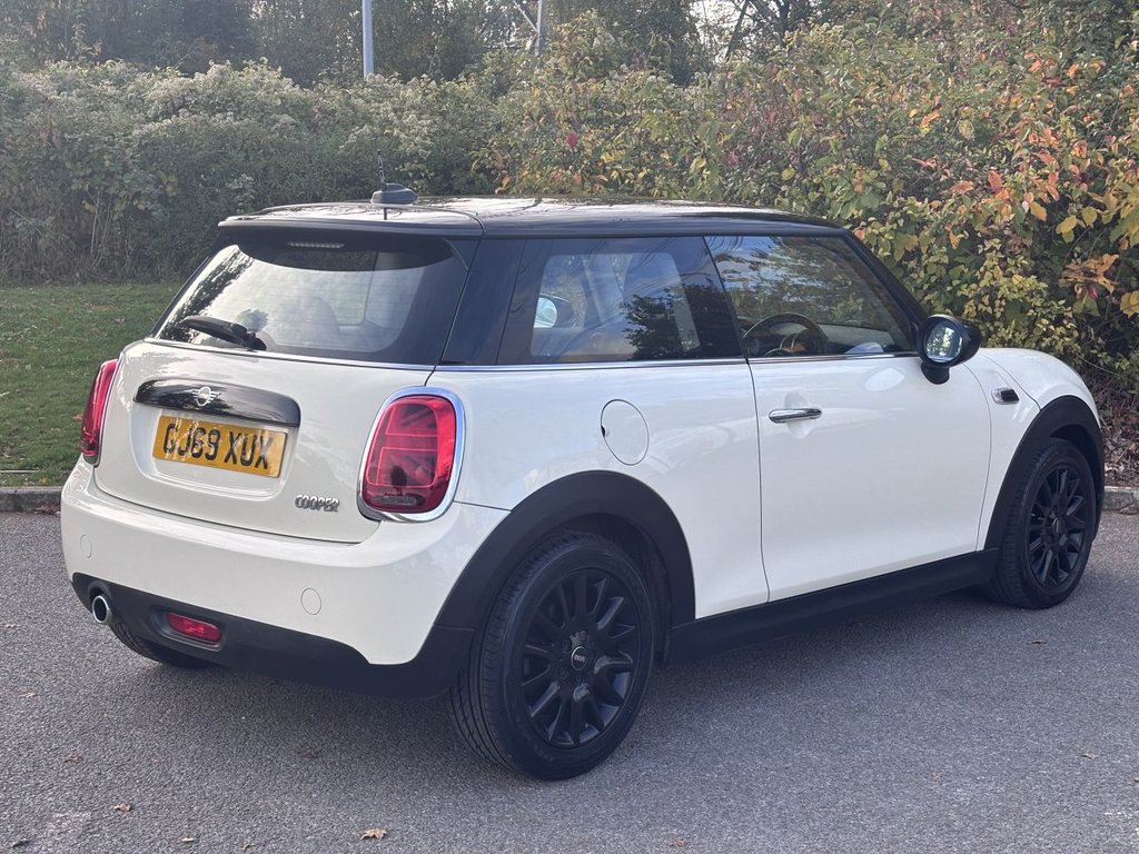 Used MINI Hatch 2019 for sale - 76345983: Photo 5
